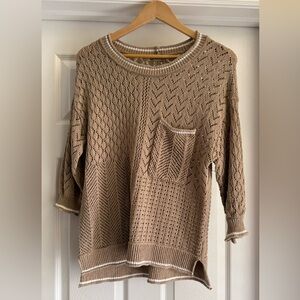 Democracy Textured Tan Sweater Size Medium